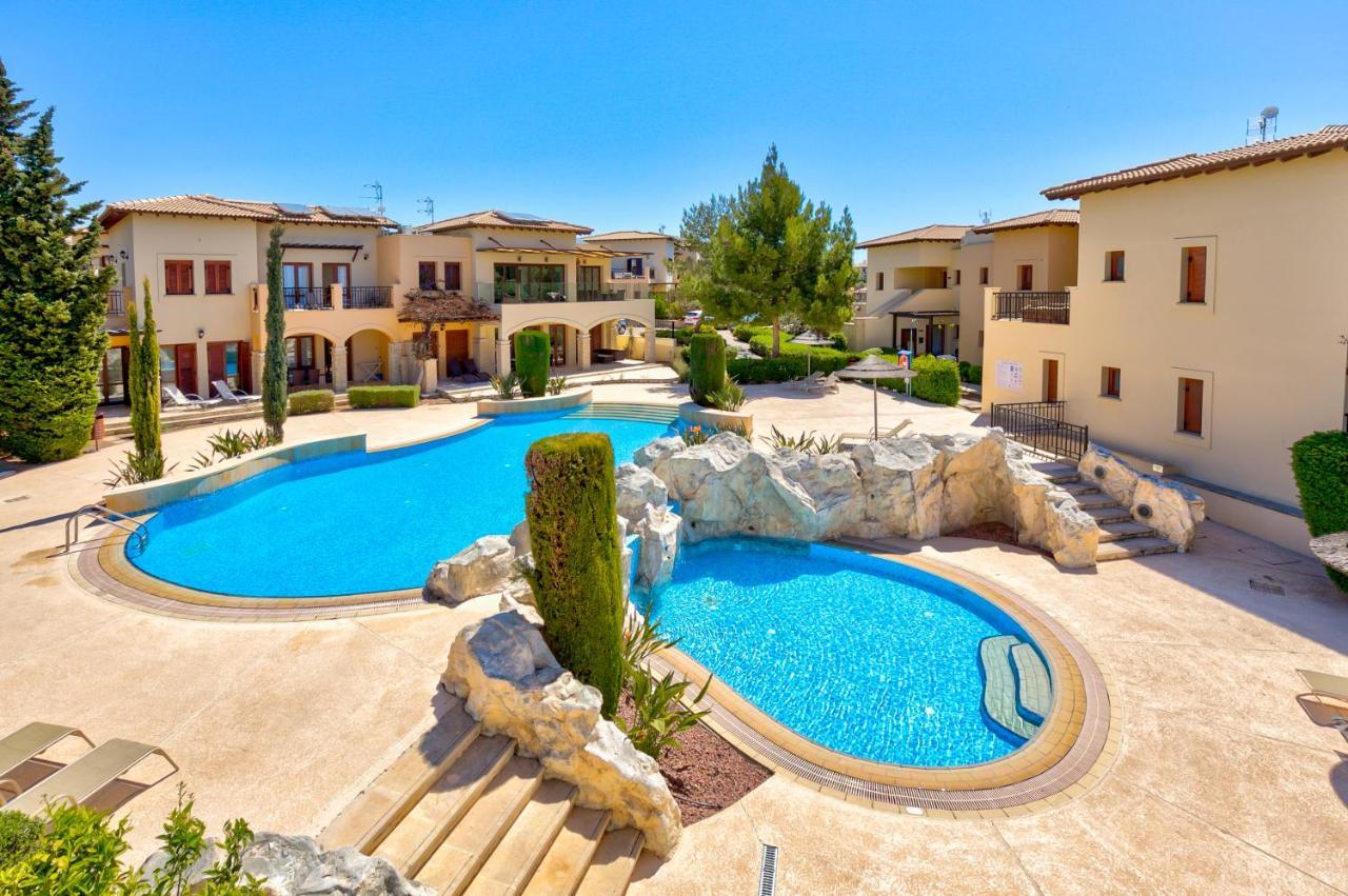 2 Bedroom Apartment Thalassa With Sea And Sunset Views, Aphrodite Hills Resort เกาเคลีย ภายนอก รูปภาพ